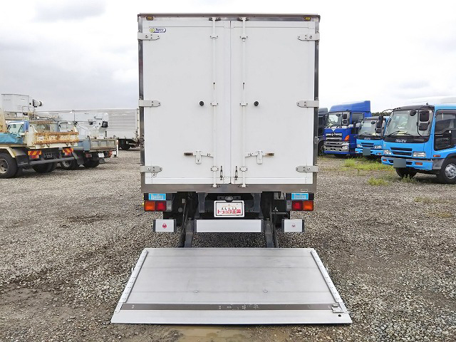 三菱ふそうキャンター冷凍車（冷蔵車）小型（2t・3t）[写真10]