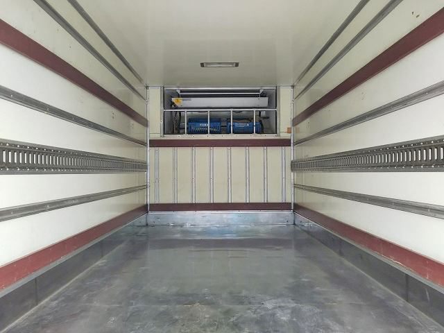 三菱ふそうキャンター冷凍車（冷蔵車）小型（2t・3t）[写真12]