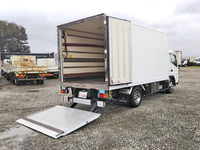 三菱ふそうキャンター冷凍車（冷蔵車）小型（2t・3t）[写真02]