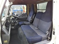 三菱ふそうキャンター冷凍車（冷蔵車）小型（2t・3t）[写真30]