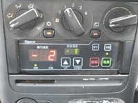 三菱ふそうキャンター冷凍車（冷蔵車）小型（2t・3t）[写真35]