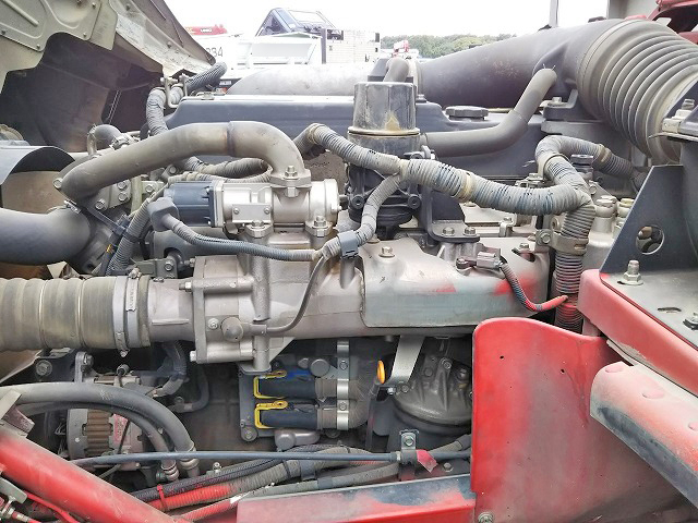 UDトラックスクオンダンプ大型（10t）[写真23]