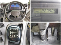 UDトラックスクオンダンプ大型（10t）[写真33]