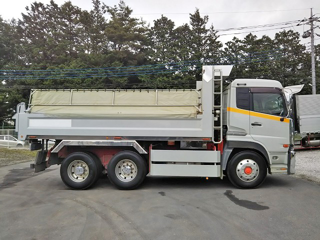 UDトラックスクオンダンプ大型（10t）[写真07]