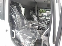 UDトラックスクオンダンプ大型（10t）[写真30]