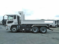 UDトラックスクオンダンプ大型（10t）[写真05]