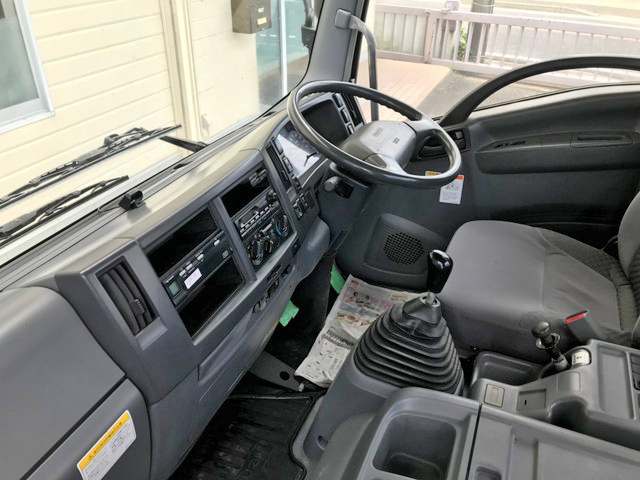 いすゞフォワードフックロール増トン（6t・8t）[写真32]