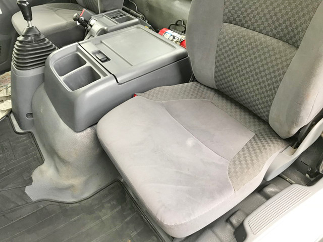 いすゞフォワードフックロール増トン（6t・8t）[写真33]