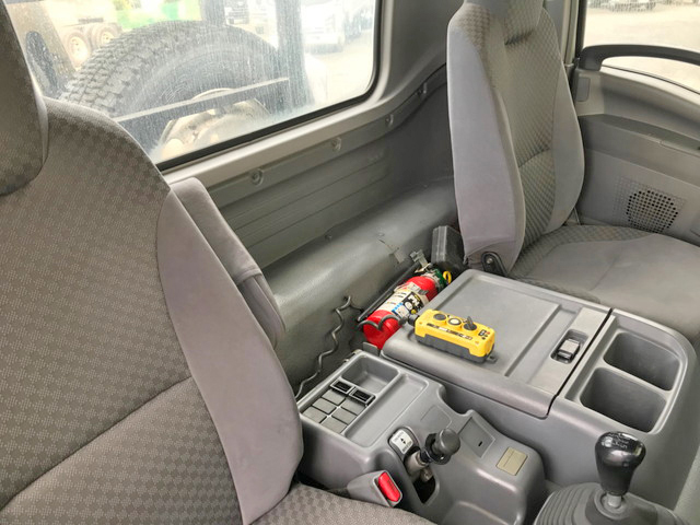 いすゞフォワードフックロール増トン（6t・8t）[写真34]