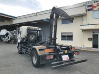 いすゞフォワードフックロール増トン（6t・8t）[写真04]