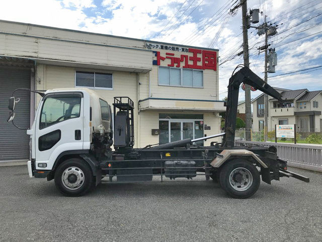 いすゞフォワードフックロール増トン（6t・8t）[写真06]