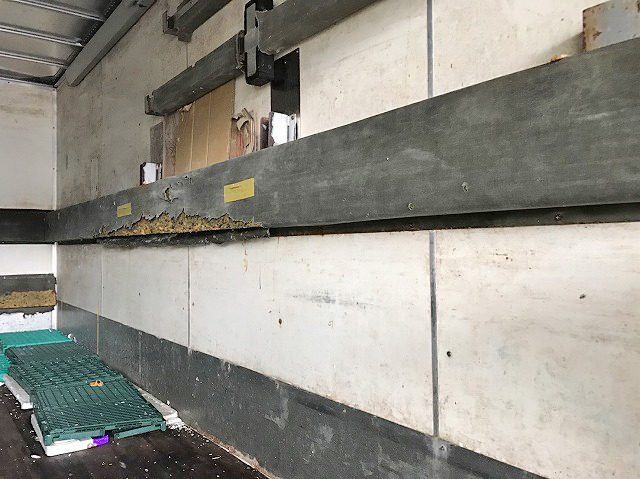 いすゞエルフアルミバン小型（2t・3t）[写真11]