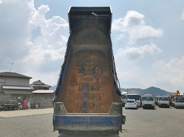 三菱ふそうスーパーグレートダンプ大型（10t）[写真13]