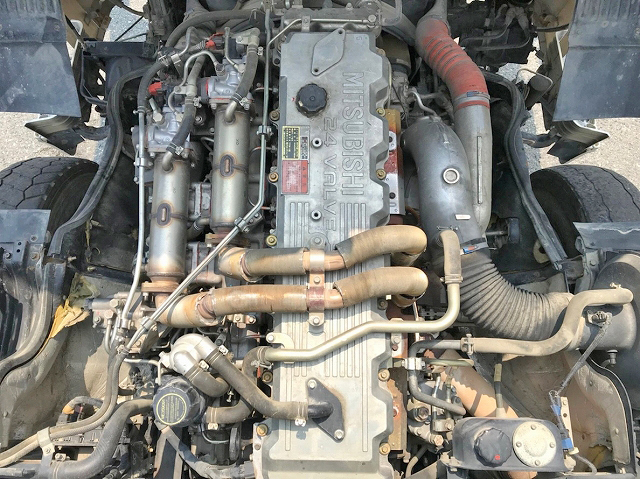 三菱ふそうスーパーグレートダンプ大型（10t）[写真23]