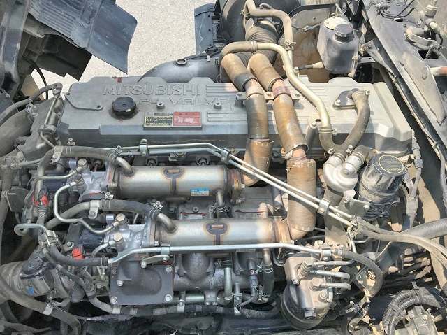 三菱ふそうスーパーグレートダンプ大型（10t）[写真24]