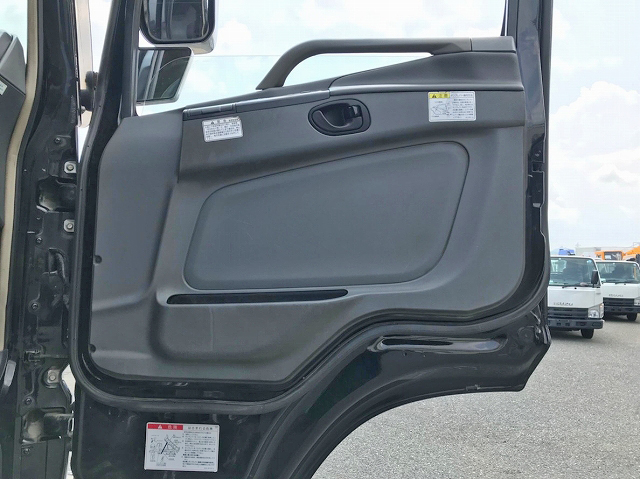 三菱ふそうスーパーグレートダンプ大型（10t）[写真28]
