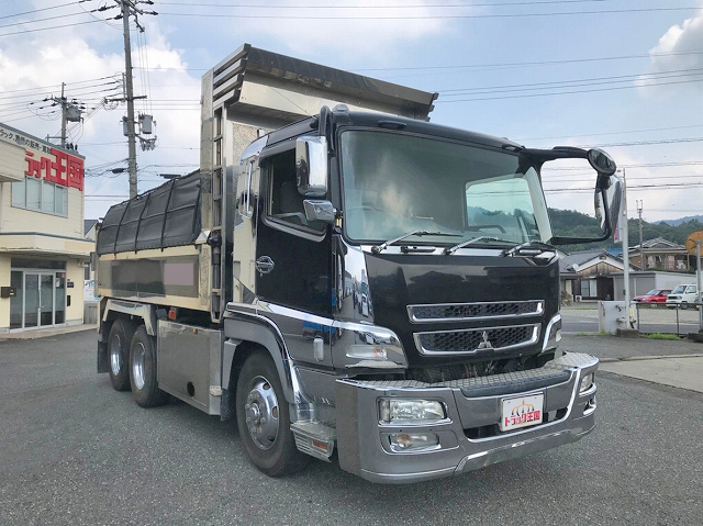 三菱ふそうスーパーグレートダンプ大型（10t）[写真03]