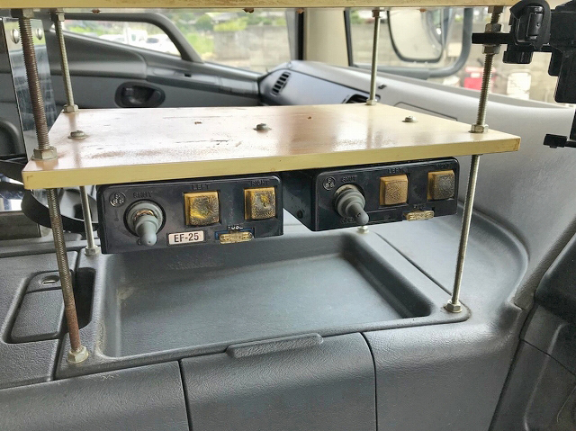 三菱ふそうスーパーグレートダンプ大型（10t）[写真33]