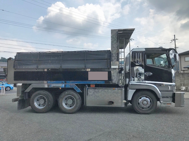 三菱ふそうスーパーグレートダンプ大型（10t）[写真07]