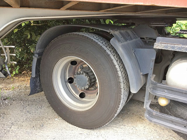 いすゞギガトレーラーヘッド（トラクターヘッド）大型（10t）[写真13]