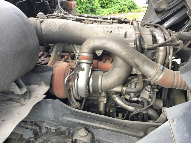 いすゞギガトレーラーヘッド（トラクターヘッド）大型（10t）[写真14]