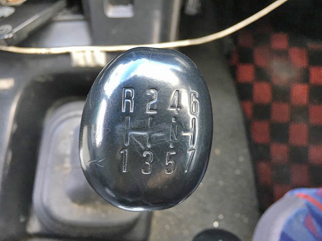 いすゞギガトレーラーヘッド（トラクターヘッド）大型（10t）[写真20]