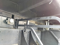 UDトラックスクオンダンプ大型（10t）[写真23]