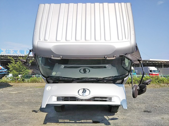 UDトラックスクオンダンプ大型（10t）[写真08]