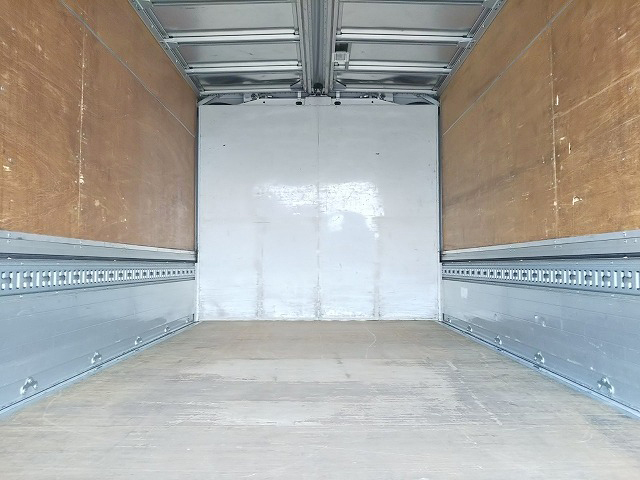 三菱ふそうキャンターアルミウイング小型（2t・3t）[写真11]