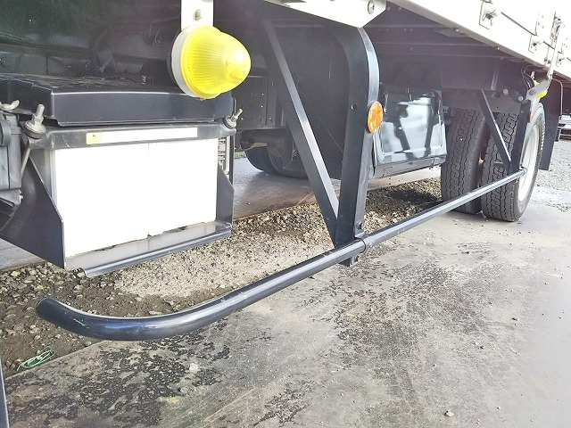 三菱ふそうキャンターアルミウイング小型（2t・3t）[写真18]