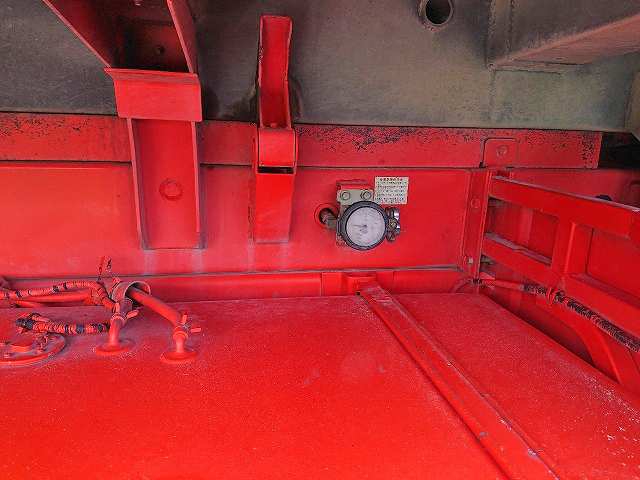 いすゞギガダンプ大型（10t）[写真22]