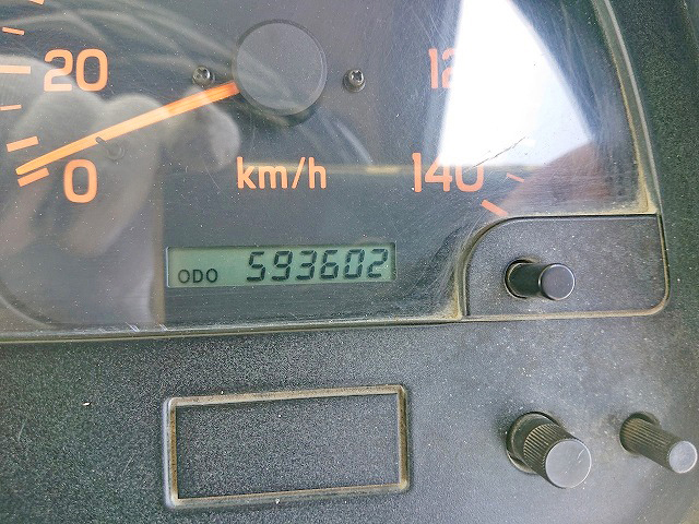 いすゞギガダンプ大型（10t）[写真28]