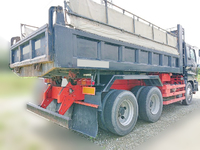 いすゞギガダンプ大型（10t）[写真03]