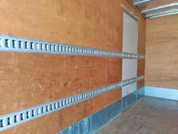 三菱ふそうキャンターアルミバン小型（2t・3t）[写真11]