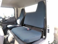 三菱ふそうキャンターアルミバン小型（2t・3t）[写真29]