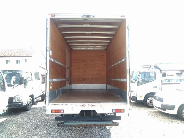 三菱ふそうキャンターアルミバン小型（2t・3t）[写真08]