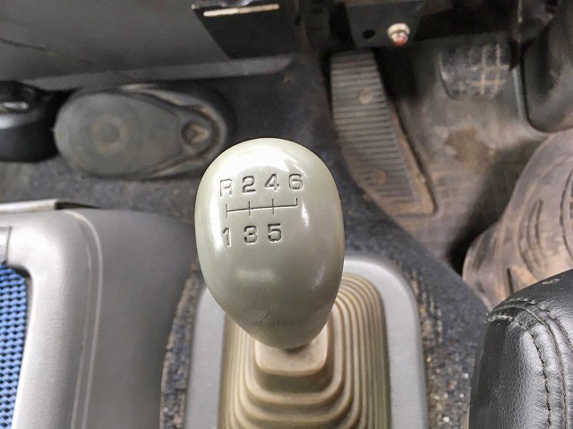 日野レンジャーアルミブロック中型（4t）[写真36]