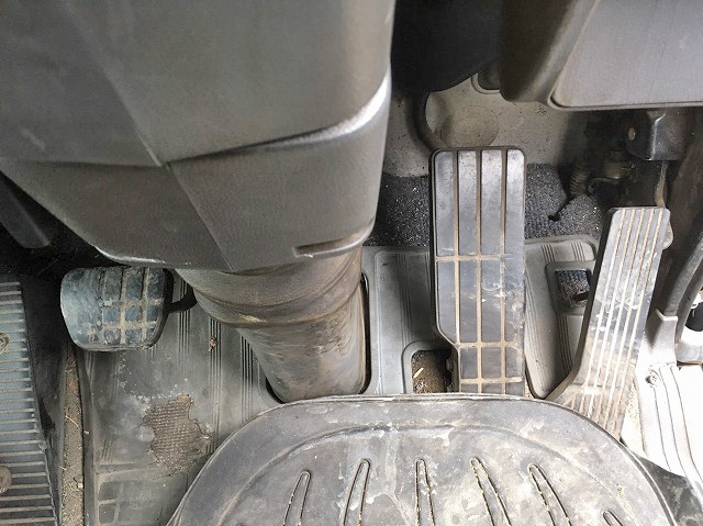 日野レンジャーアルミブロック中型（4t）[写真37]