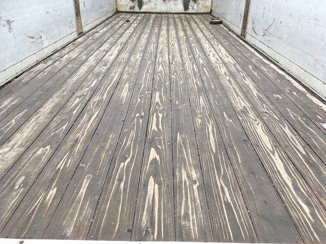 日野レンジャーアルミブロック中型（4t）[写真09]