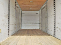 いすゞエルフアルミバン小型（2t・3t）[写真10]