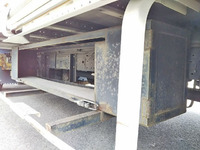 いすゞエルフアルミバン小型（2t・3t）[写真18]