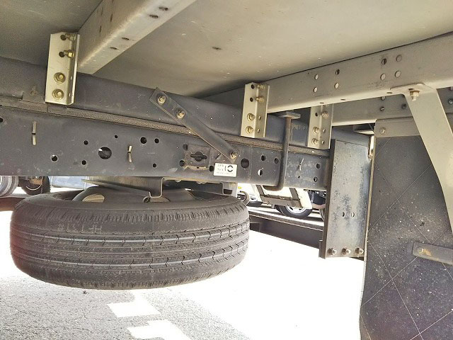 いすゞエルフアルミバン小型（2t・3t）[写真21]