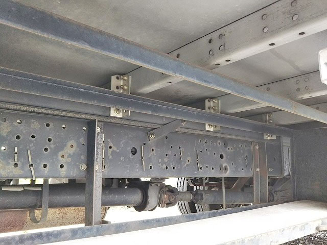 いすゞエルフアルミバン小型（2t・3t）[写真22]