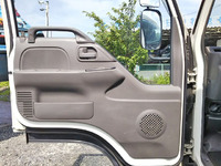 いすゞエルフアルミバン小型（2t・3t）[写真29]