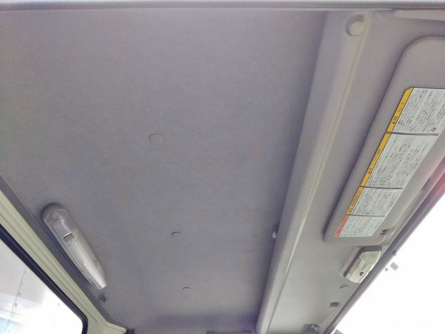 いすゞエルフアルミバン小型（2t・3t）[写真32]