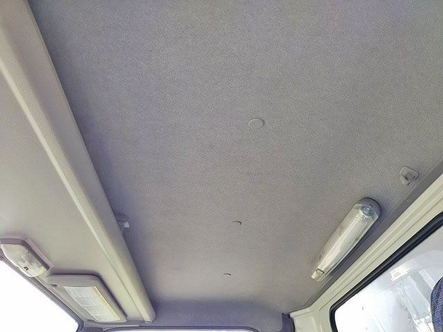 いすゞエルフアルミバン小型（2t・3t）[写真33]