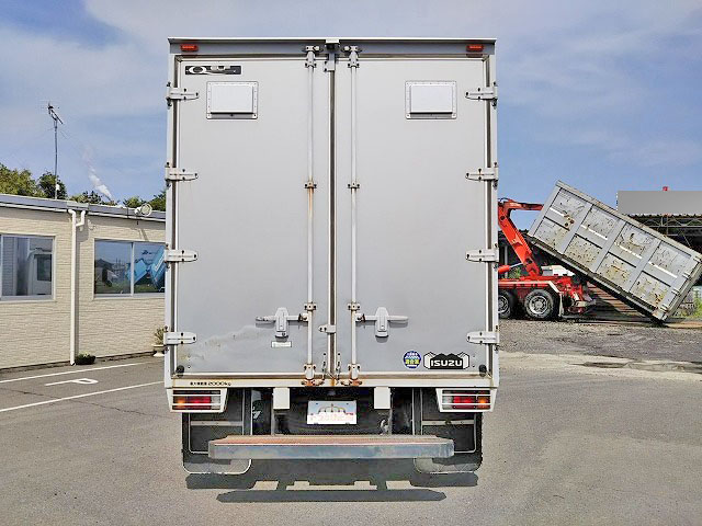 いすゞエルフアルミバン小型（2t・3t）[写真08]