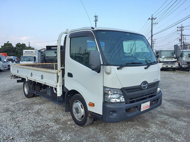 日野デュトロ平ボディ小型（2t・3t）[写真03]