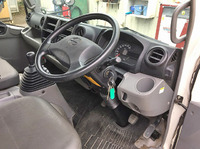 日野デュトロ平ボディ小型（2t・3t）[写真32]