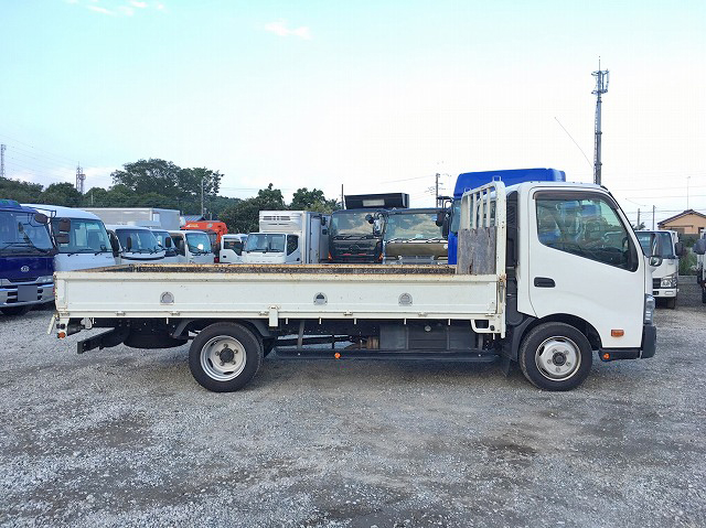 日野デュトロ平ボディ小型（2t・3t）[写真07]